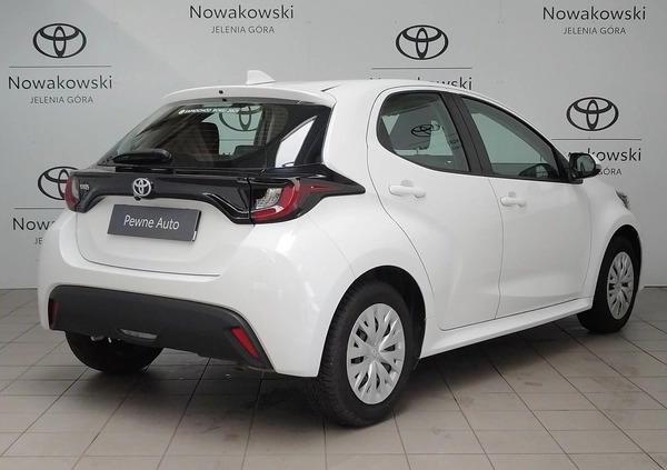 Toyota Yaris cena 66500 przebieg: 62395, rok produkcji 2021 z Brzeg małe 352